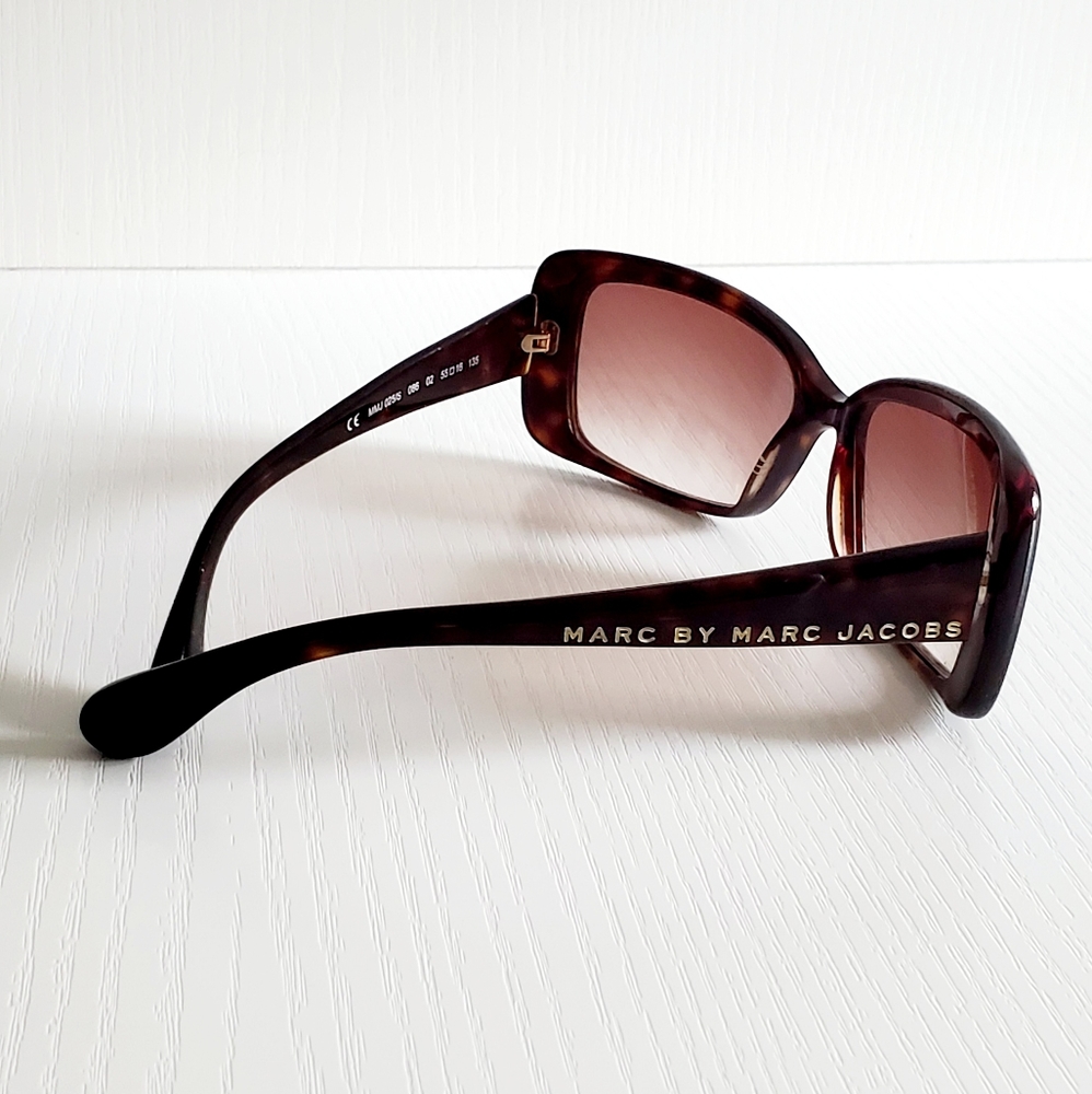MARC JACOBS - Classic Sunglasses - Picture 5 of 12